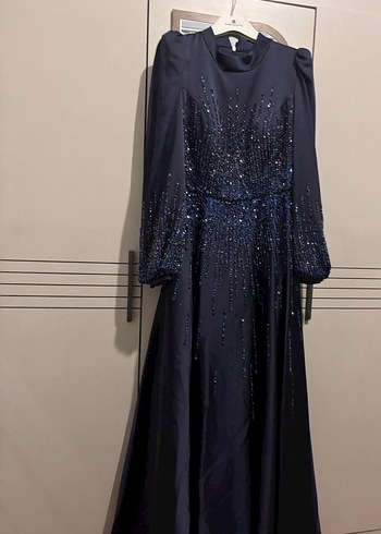 Uzun Kollu Lacivert Payetli Abiye Elbise - Görsel 9