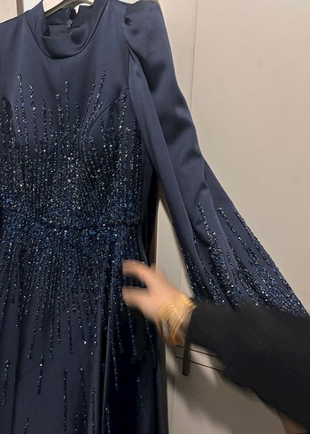 Uzun Kollu Lacivert Payetli Abiye Elbise - Görsel 12