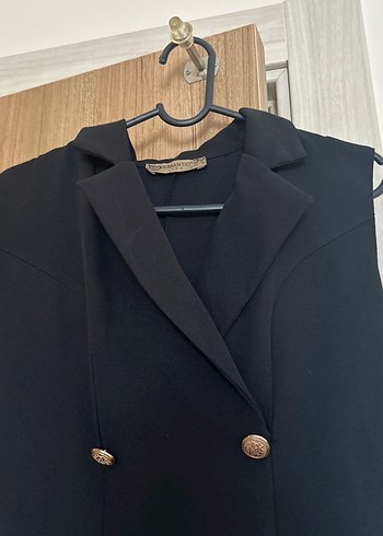 Düğmeli Siyah Kolsuz Uzun Kadın elbise - Görsel 5