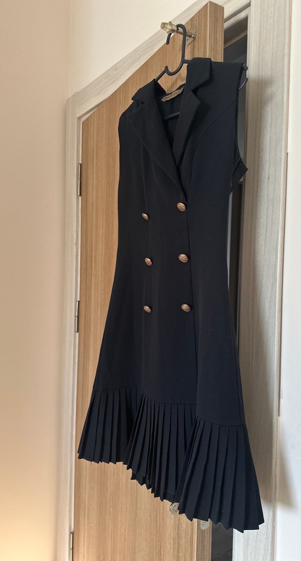 Düğmeli Siyah Kolsuz Uzun Kadın elbise - Görsel 2