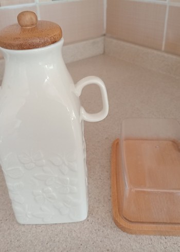  Beden Beyaz Seramik Çaydanlık ve Tereyağı Kabı