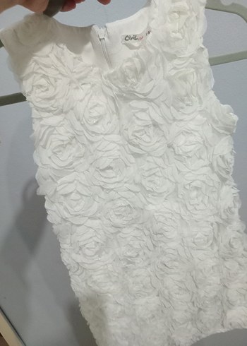 Kolsuz Beyaz Nakışlı Kız Elbisesi - Görsel 4