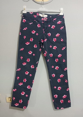 Çiçek Desenli Koyu Renk Kadın Denim Pantolon - Görsel 4