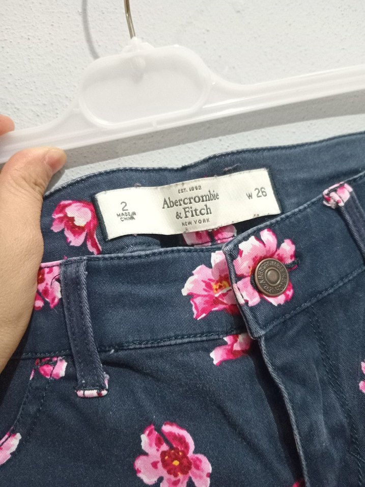 Çiçek Desenli Koyu Renk Kadın Denim Pantolon - Görsel 5