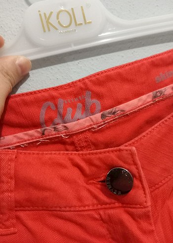 Düğmeli Kırmızı Kadın Kumaş Pantolon - Görsel 4