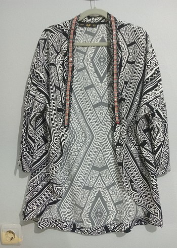 Boncuk Detaylı Bohem Desenli Uzun Kollu Kimono - Görsel 4