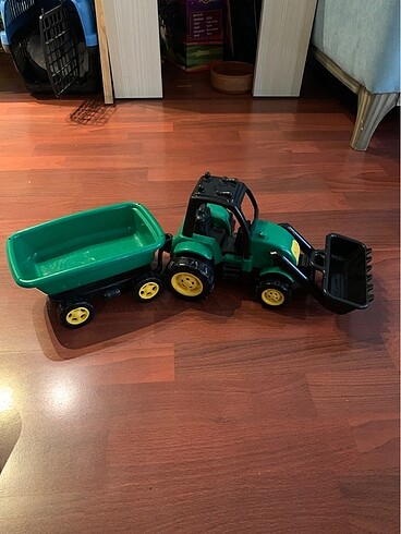 Traktör oyuncagi