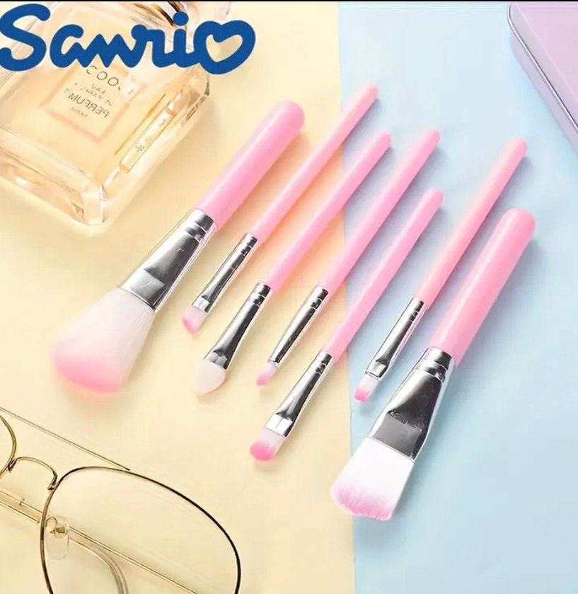 Hello Kitty Temalı Pembe Makyaj Fırça Seti - Görsel 3