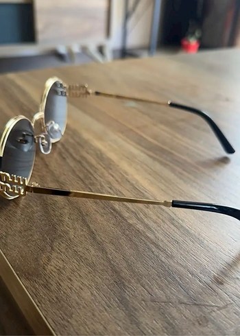 MiuMiu muadil Renk Minimalist Kadın Güneş Gözlüğü - Görsel 2