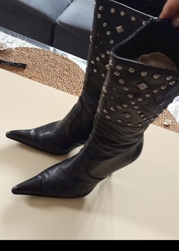 Kadın Siyah Deri Diz altı ü Stiletto Çizme