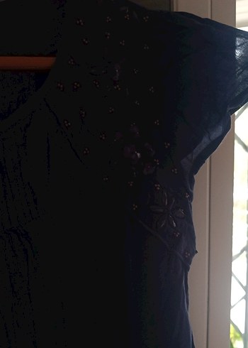 Dantel Detaylı Lacivert pamuklu işlemeli elbise - Görsel 4