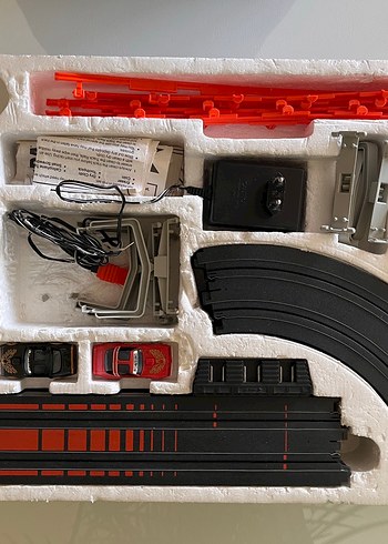 Tomy Aurora AFX Oyuncak Gece Yarış Arabası - Görsel 3