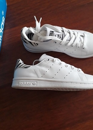 ADİDAS STAN SMITH
