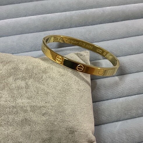 Cartier kelepçe 16 no