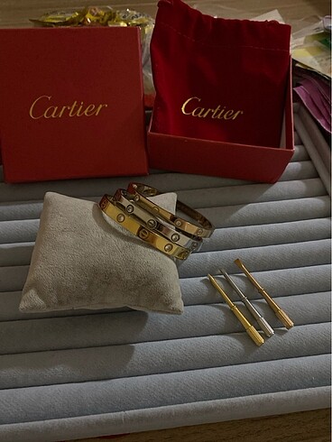 Cartier 3 adet vidalı kelepçe