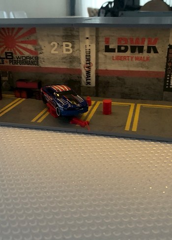 Siyah Oyuncak Araba - Görsel 3