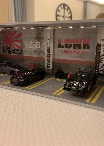 Siyah Oyuncak Araba - Görsel 2