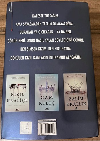 Beden Renk Kızıl Kraliçe Serisi İlk Üç Kitap