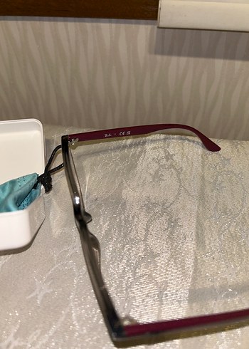 Beden bordo Renk Rayban Bordo Parlak Kadın Gözlüğü - Parisian Stil