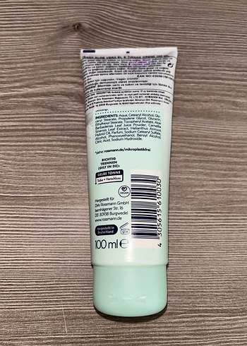 Diğer Isana Aloe Vera El ve Tırnak Kremi 75 ml