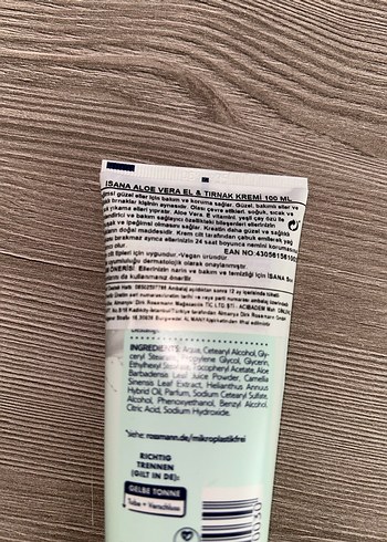 Beden Isana Aloe Vera El ve Tırnak Kremi 75 ml