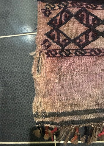 El dokuması Halı - Görsel 2