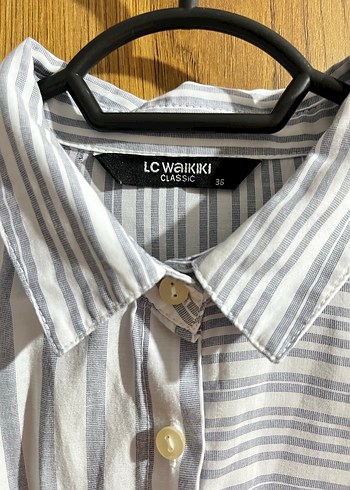 Çizgili Mavi Beyaz Kadın Uzun Kollu Gömlek - Görsel 3