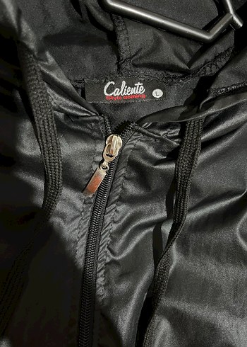 Siyah Parlak Deri Kapüşonlu Fermuarlı Ceket - Görsel 2