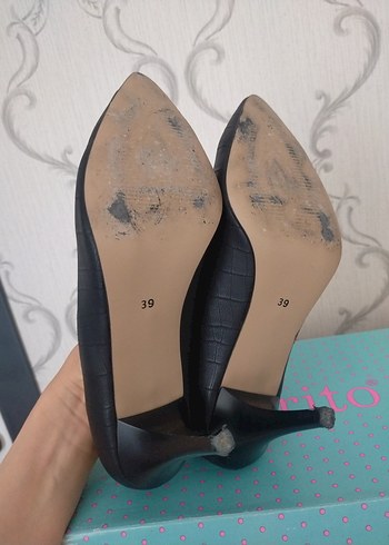 39 Beden siyah stiletto