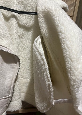 Beyaz Kürklü Kısa Kadın Ceket - Görsel 5