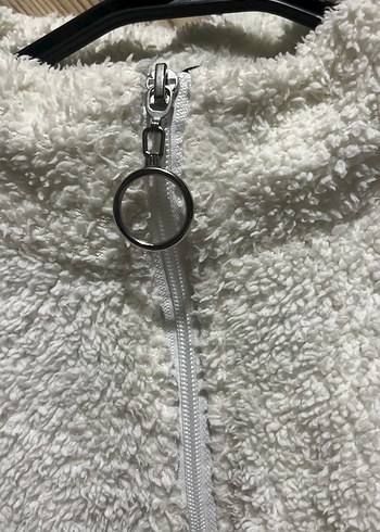 Kadın Beyaz Peluş Yüksek Yakalı - Görsel 3