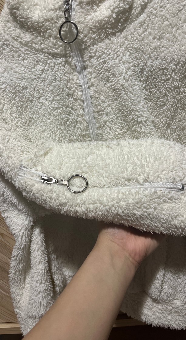 Kadın Beyaz Peluş Yüksek Yakalı - Görsel 2