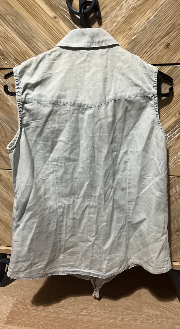 Buz Mavi Denim Düğmeli Kolsuz Gömlek - Görsel 4