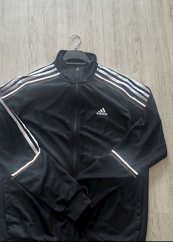 Adidas m