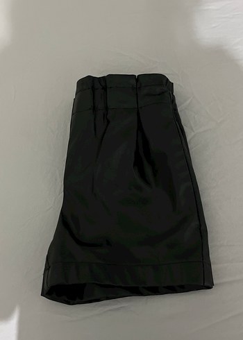 Siyah Deri Mini Şort - Görsel 2