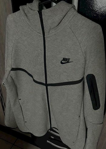 Nike m