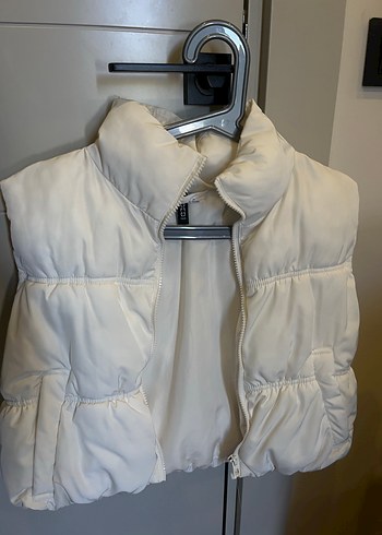 H&M Krem Yüksek Yaka Kadın Yelek
