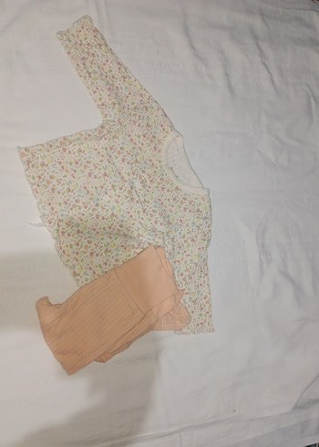 Dantel Detaylı Bebek Kız Takımı - Görsel 3