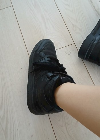 adidas forum mid