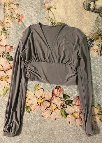 Gri V Yaka Drape Detaylı Kadın Bluz