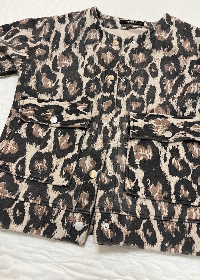 Leopar desenli ceket - Görsel 3
