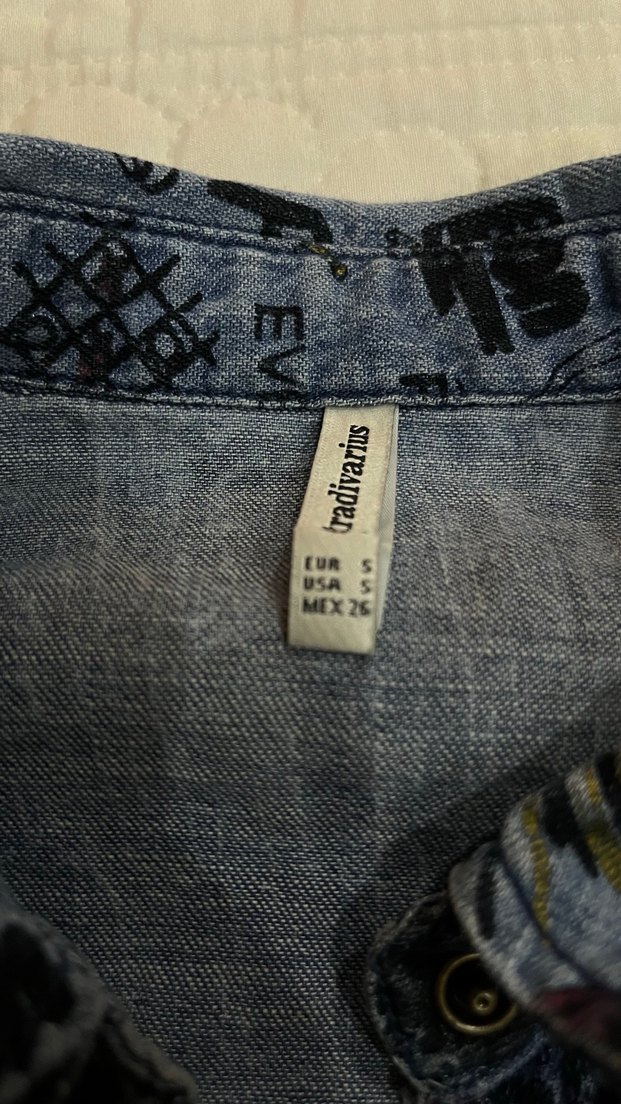 Desenli Düğmeli Kadın Kot Ceket - Görsel 2