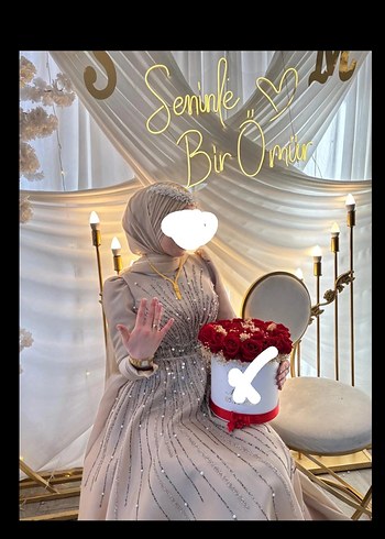 Uzun Kollu Altın Renk Boncuk İşlemeli Nişan Elbisesi - Görsel 2