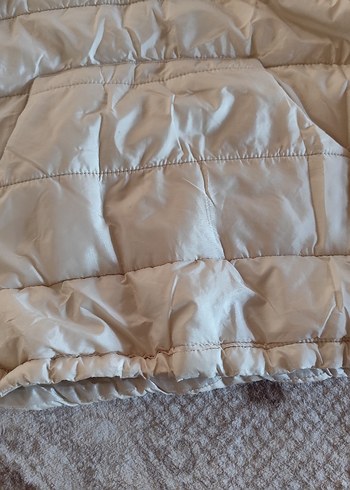 Kapüşonlu Beyaz Kadın Kışlık Mont - Görsel 2