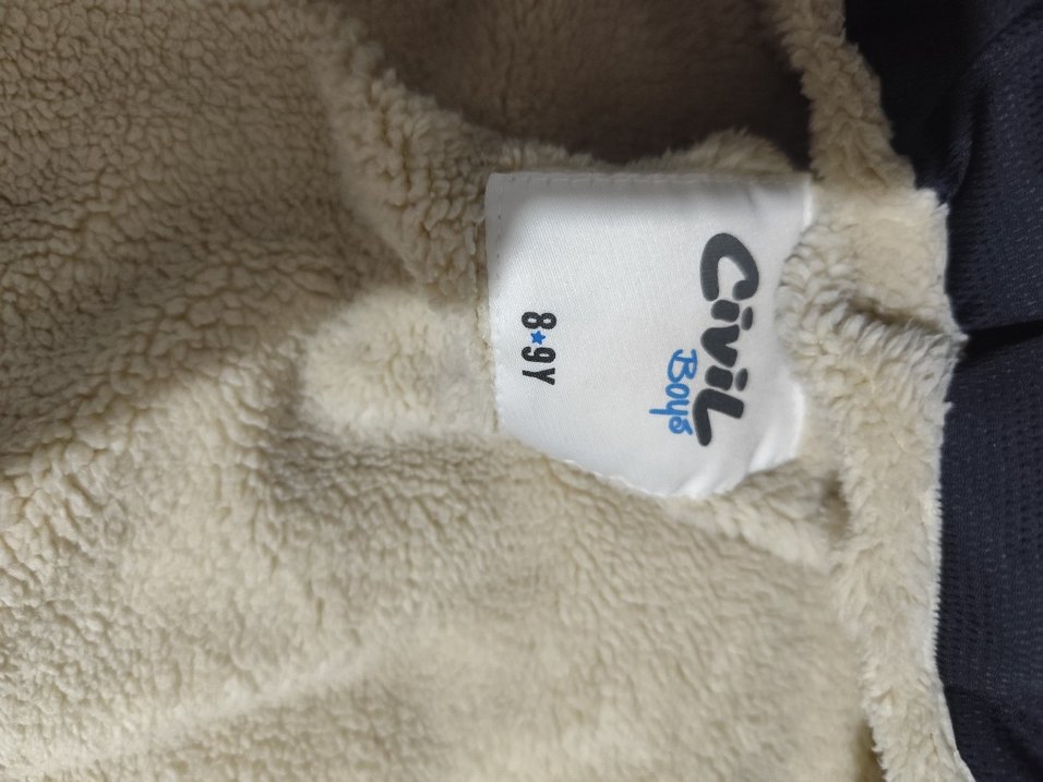 Siyah Kürklü Erkek Çocuk Mont - Görsel 4