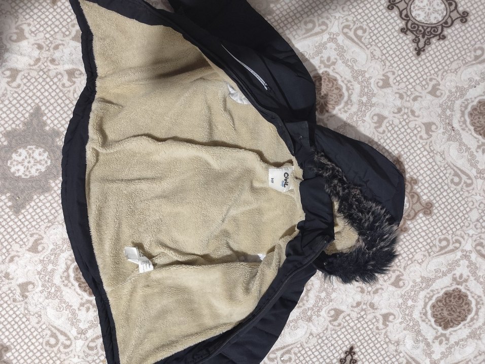 Siyah Kürklü Erkek Çocuk Mont - Görsel 3