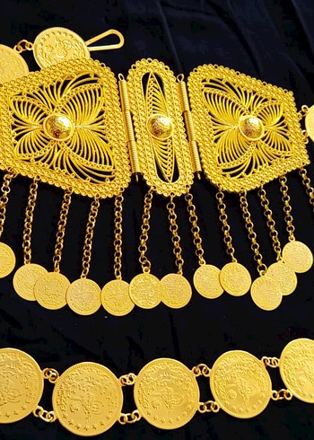 İşlemeli Altın Renkli Zincirli Kadın El Zinciri - Görsel 16