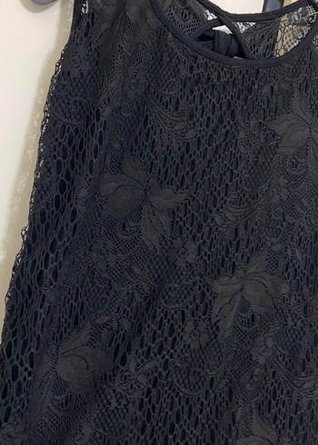 Diğer Dantel Detaylı Siyah Strappy Bluz