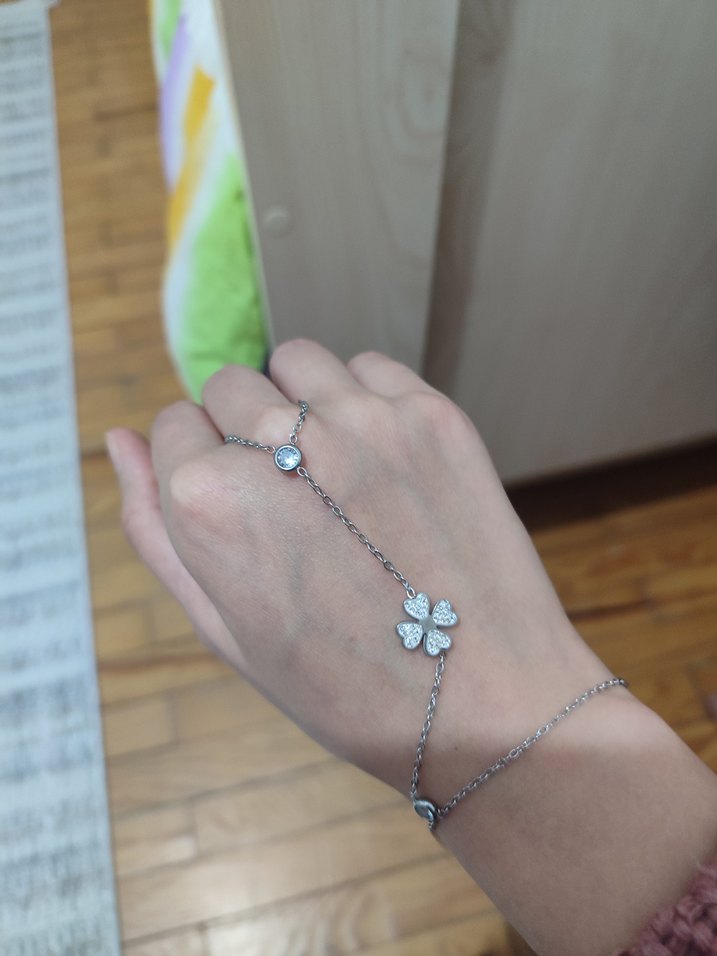 Kadın Beyaz Çiçekli Zincirli El Aksesuarı - Görsel 2