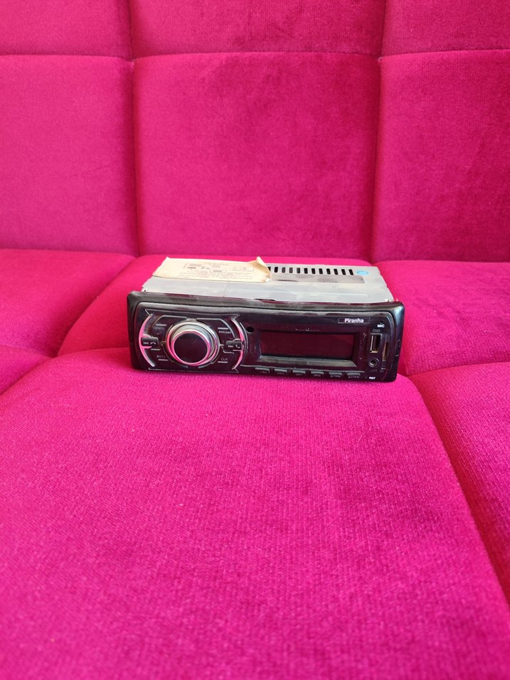 Pembe Renkli Müzik Sistemi - Görsel 2